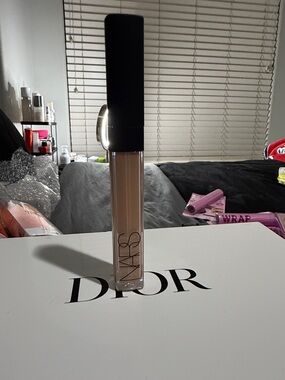 NARS Concealer Stick in Light 2.3 madeleine never used (no box)